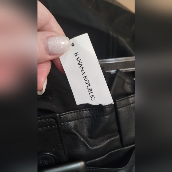 Banana Republic Vegan Leather Mini Skirt Size 12 - Picture 5 of 6